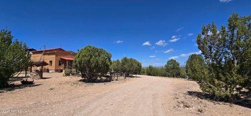 2795 W Poppy Rd, Ash Fork, AZ, 86320 | Card Image