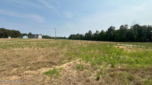 5 Summit Rd, Big Clifty, KY, 42712-6838 | Card Image