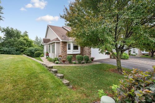 4824 Moon Lake Cir, White Bear Tp, MN, 55127-7049 | Card Image