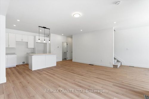 99 Buchanan Ave, Picton, ON, K0K2T0 | Card Image