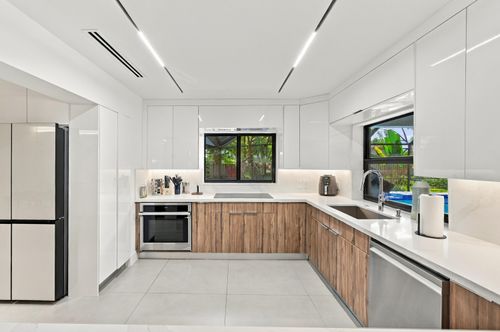 2537 Nw 116th Ter, Coral Springs, FL, 33065-3454 | Card Image