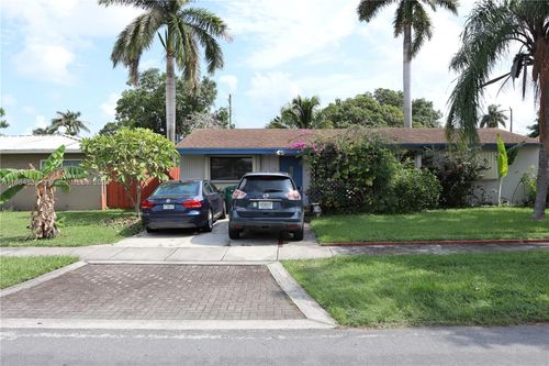 118 Ne 1st Ct, Dania Beach, FL, 33004 | Card Image