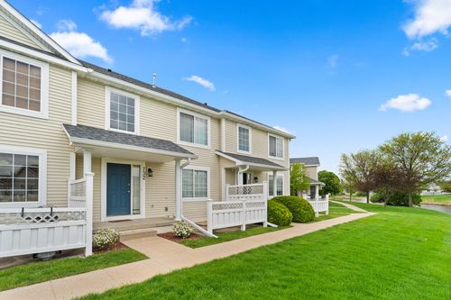 732 Se Williams Ct, Waukee, IA, 50263-8362 | Card Image