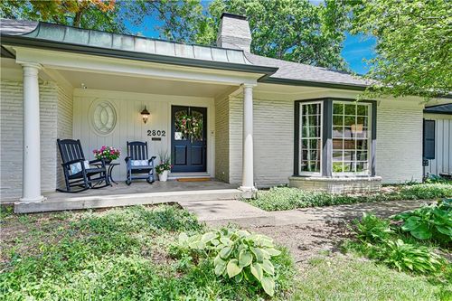 2802 W 66th Ter, Mission Hills, KS, 66208-1811 | Card Image