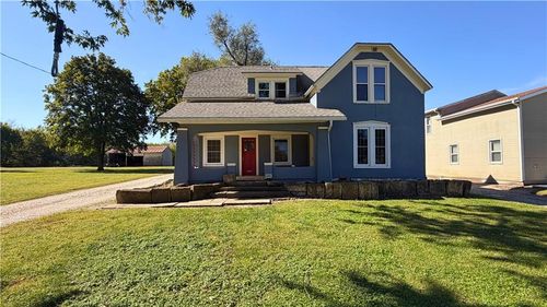 202 N 12th St, Hiawatha, KS, 66434-2142 | Card Image