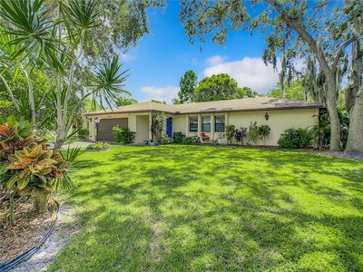 2512 Regatta Drive, House other with 4 bedrooms, 2 bathrooms and null parking in Sarasota FL | Image 3