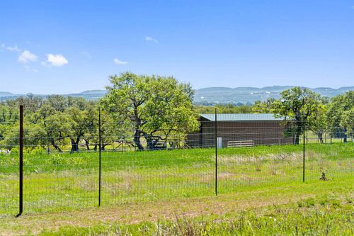 784 Ranch Road 2721, Johnson City, TX, 78636-4589 | Card Image