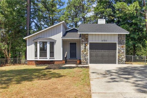 6700 Sandfield Ct, Fayetteville, NC, 28304-6028 | Card Image