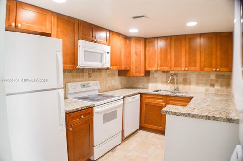 206-733 Se 1st Way, Deerfield Beach, FL, 33441-5382 | Card Image