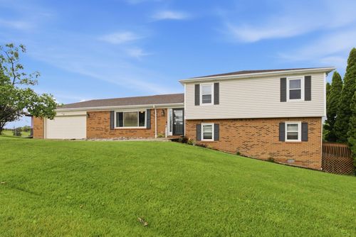 104 Deer Creek Dr, Richmond, KY, 40475-7804 | Card Image