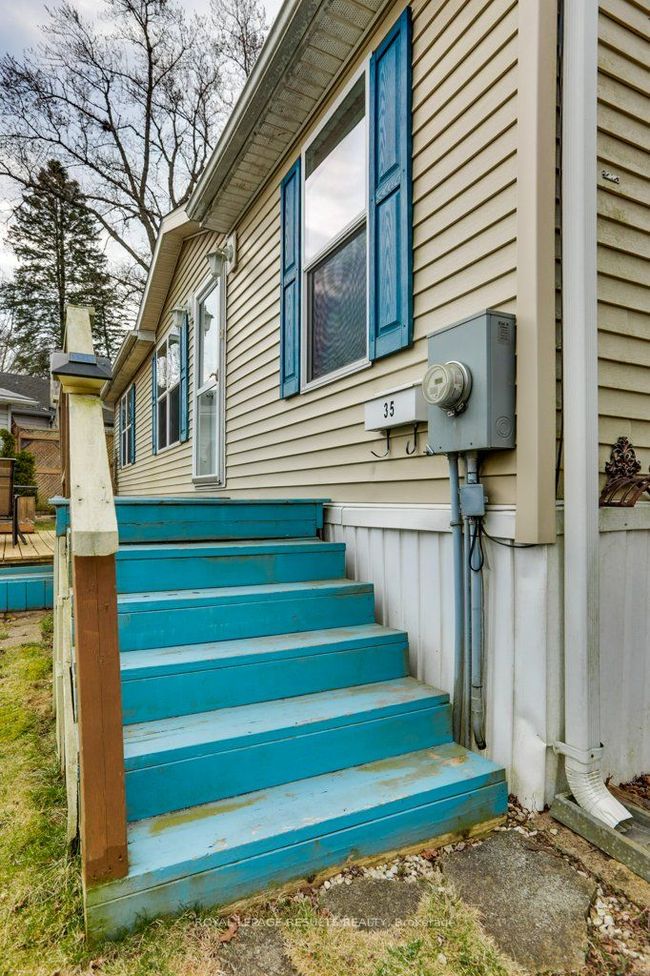 35 - 33 Pitt St, Home with 3 bedrooms, 2 bathrooms and 2 parking in Port Burwell ON | Image 4