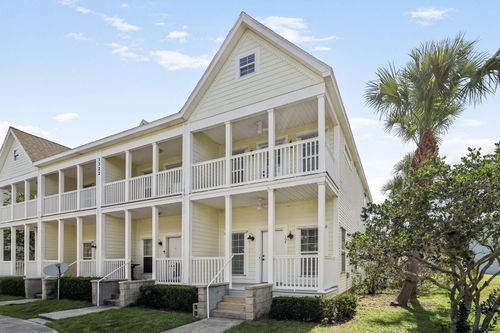 unit-104-3322 Monterey Square Ln, Fort Pierce, FL, 34982-8442 | Card Image