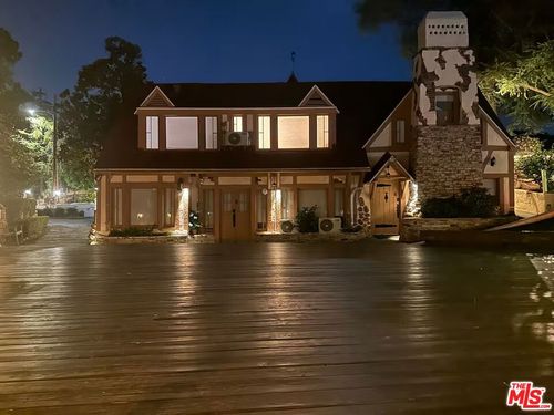 23031 8th St, Newhall, CA, 91321-2929 | Card Image