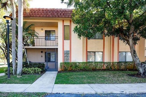 201-359 Lakeview Drive, Weston, FL, 33326 | Card Image