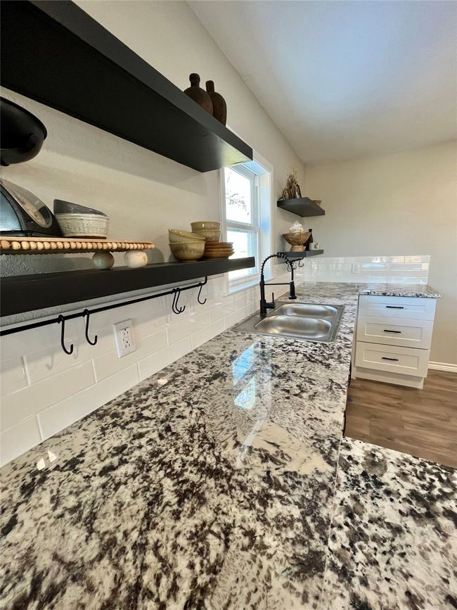 1750 Highway 3381, House other with 3 bedrooms, 2 bathrooms and null parking in Comanche TX | Image 14
