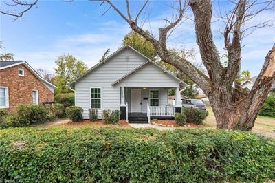 1413 Long Street, House other with 3 bedrooms, 1 bathrooms and null parking in Burlington NC | Image 3