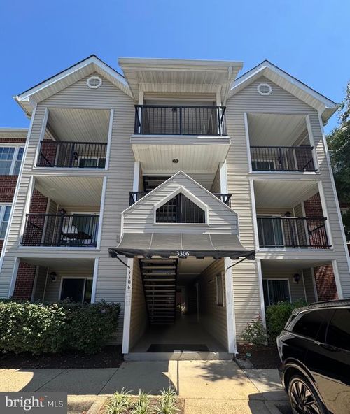 apt-326-3306 Wyndham Cir, ALEXANDRIA, VA, 22302-4306 | Card Image
