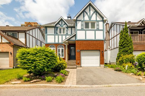 2751 Massicotte Lane, Gloucester, ON, K1T3G9 | Card Image