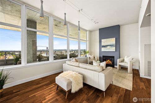 908-1515 Dock St, Tacoma, WA, 98402-3261 | Card Image