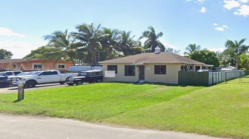 11330 Nw 21st Ct, Miami, FL, 33167-3540 | Card Image