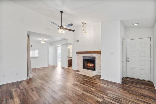 508-3100 Walnut Bend Ln, Houston, TX, 77042-4789 | Card Image