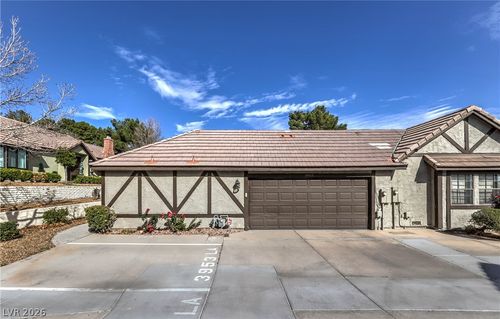 3953 Landsdown Pl, Las Vegas, NV, 89121-4812 | Card Image