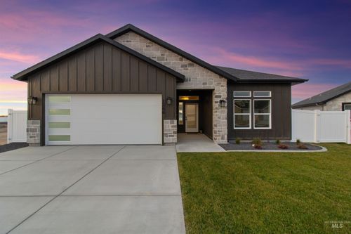 1266 Crestview Dr, Twin Falls, ID, 83301 | Card Image