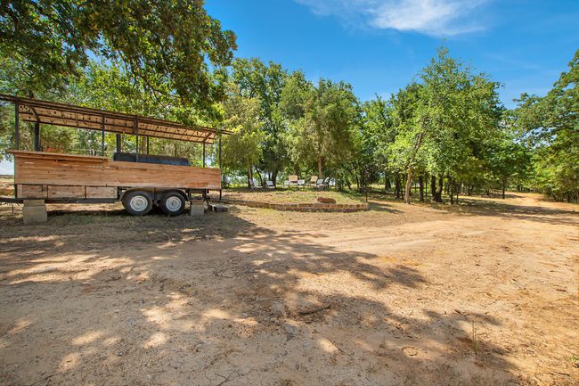 View of yard | Image 19