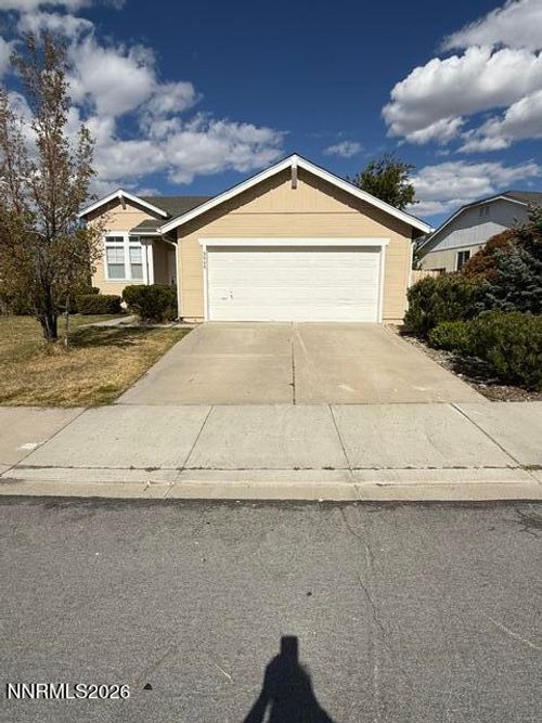 9040 Rising Moon Dr, Reno, NV, 89506-2090 | Card Image