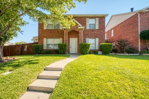 901 Elizabeth Dr, Lewisville, TX, 75067-4261 | Card Image