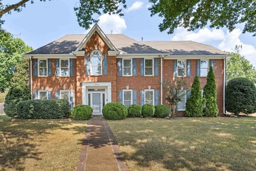 9656 Drayton Hall Ln, Germantown, TN, 38139-5522 | Card Image