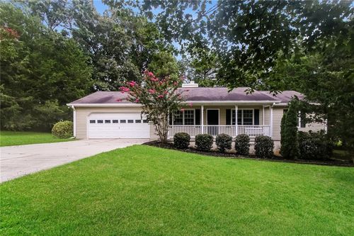 35 Quails Ct, Covington, GA, 30016-4044 | Card Image