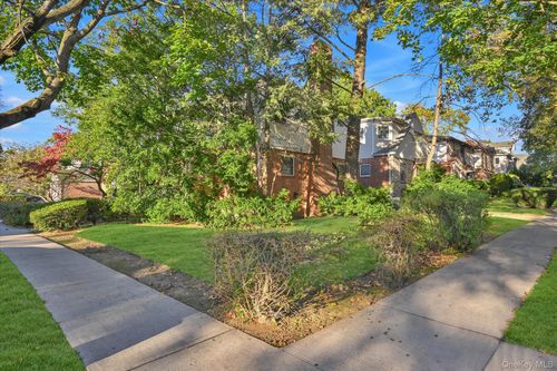 147 70th Ave, Flushing, NY, 11367-1715 | Card Image