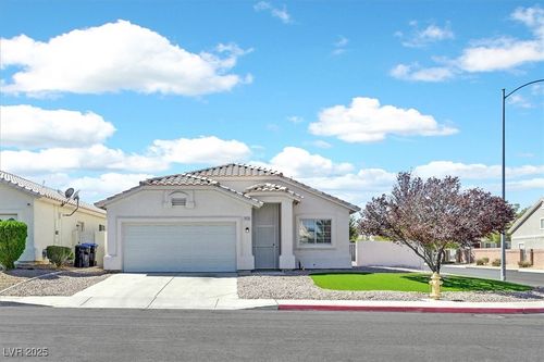 3839 Dusty Glen Ct, North Las Vegas, NV, 89032-3173 | Card Image