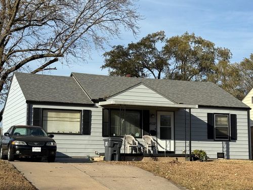 4532 Vesta Dr, Wichita, KS, 67208-2236 | Card Image