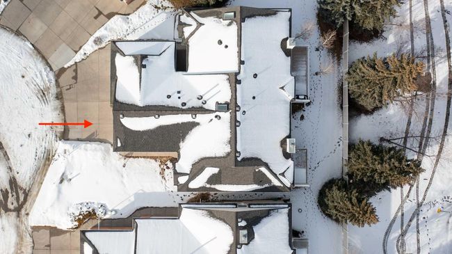 1038 Shawnee Rd Sw, Home with 3 bedrooms, 3 bathrooms and 4 parking in Calgary AB | Image 41