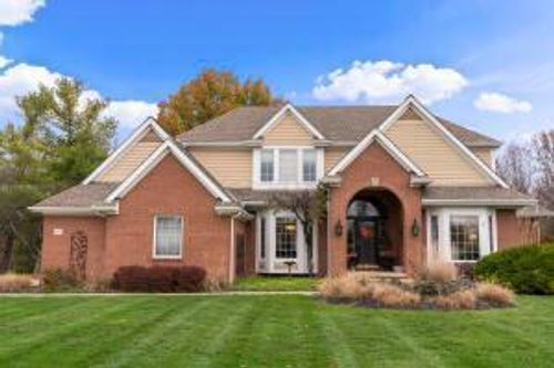 9909 Hoover Woods Rd, Galena, OH, 43021-9482 | Card Image
