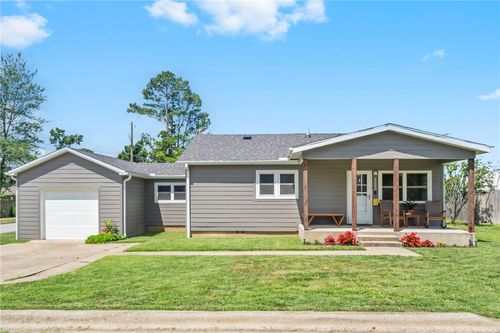 1002 N 11th St, Rogers, AR, 72756-2720 | Card Image