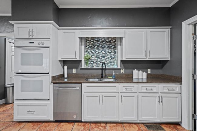 Kitchen view 3 | Image 17