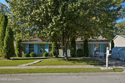 1016 Assembly Rd, Jeffersonville, IN, 47130-5772 | Card Image