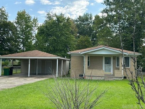 8408 Hills Rd, North Little Rock, AR, 72117-1536 | Card Image