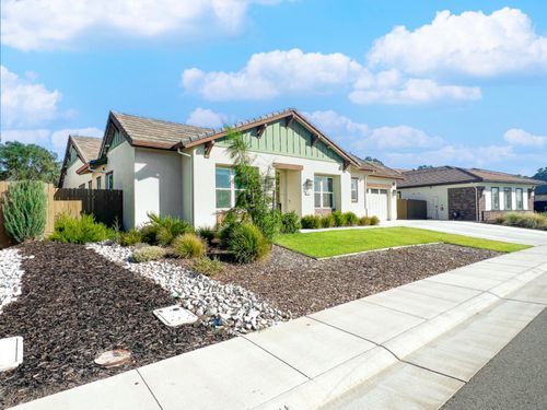 2135 Pinehurst Dr, Lincoln, CA, 95648-2645 | Card Image