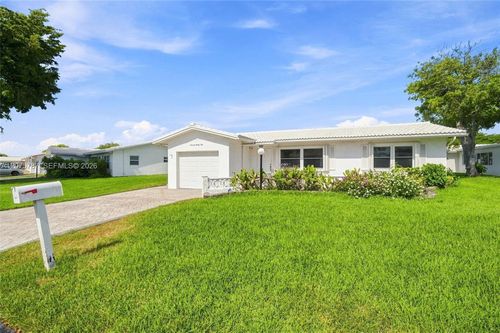 1431 Nw 85th Way, Plantation, FL, 33322-5583 | Card Image