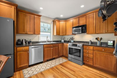 4 - 64 Austin Street, Condo with 2 bedrooms, 1 bathrooms and null parking in Portsmouth NH | Image 2