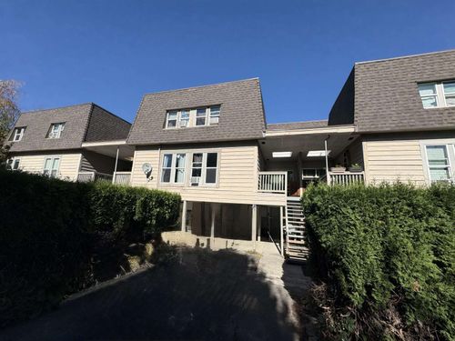 9-45720 Victoria Avenue, Chilliwack, BC, V2P2T5 | Card Image