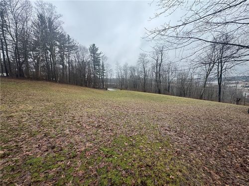 425 Felgar Rd, Somerset, PA, 15501-1078 | Card Image