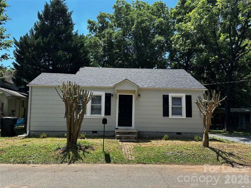 603 Robbins St, Lexington, NC, 27292-2949 | Card Image