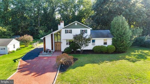 73 Evergreen Dr, DOYLESTOWN, PA, 18901-5311 | Card Image