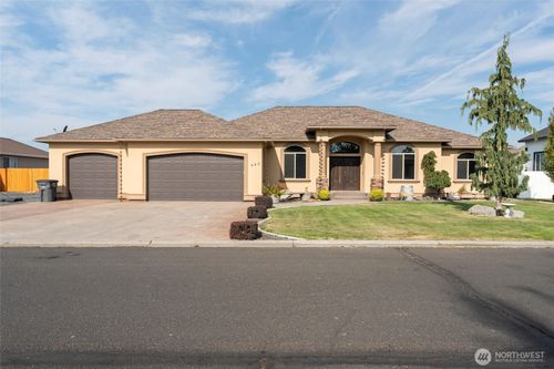 440 Dream St Se, Moses Lake, WA, 98837-8254 | Card Image