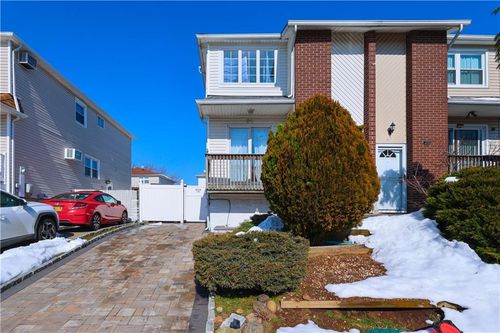 65 Walnut Ave, Staten Island, NY, 10308-3340 | Card Image